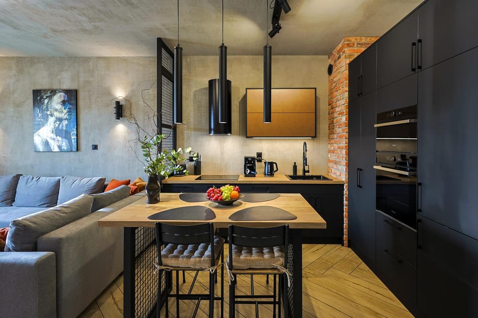 Kitchen or kitchenette, Dining area, oven, stove