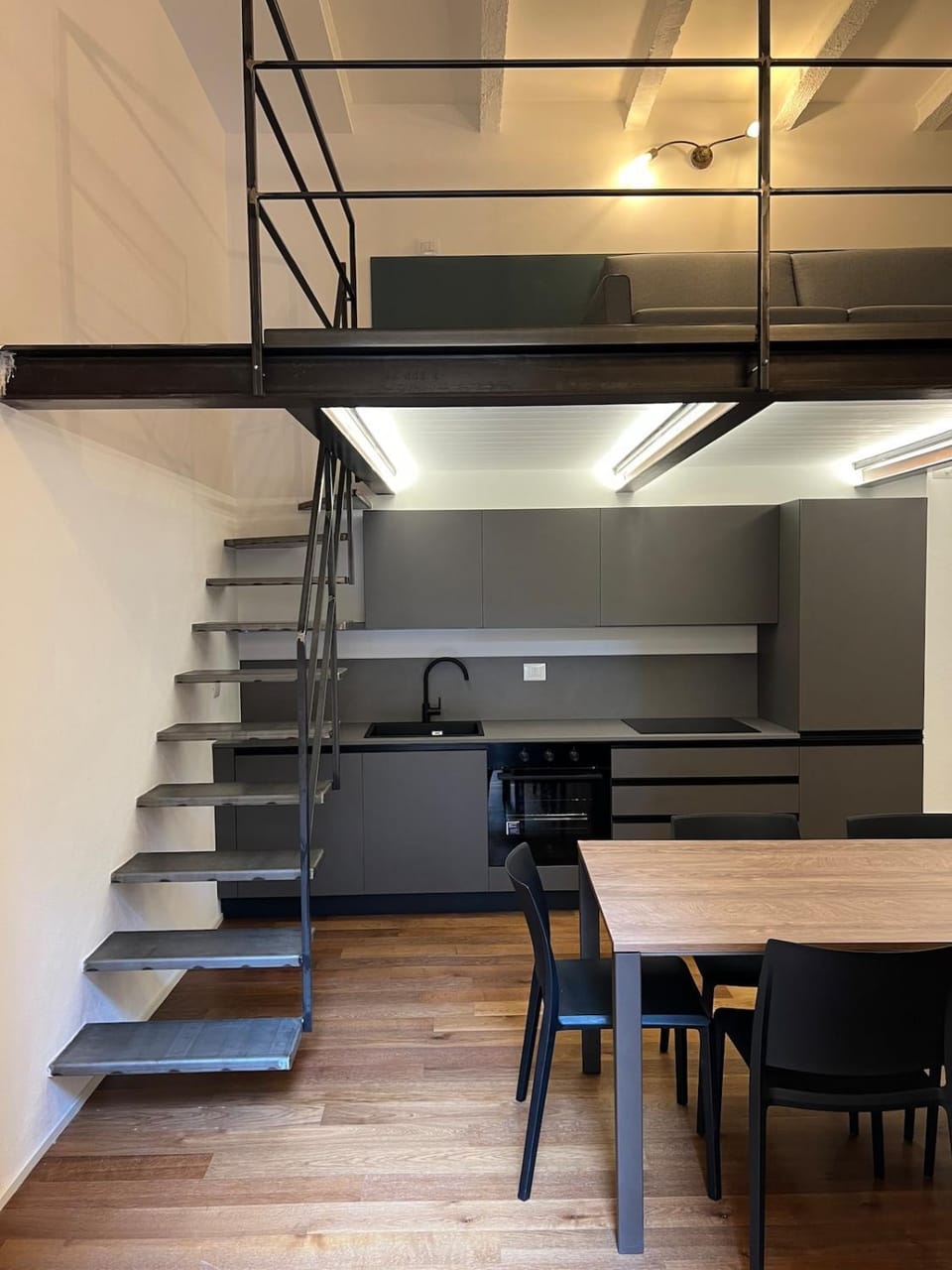 Two-room apartment in historic center with private courtyard Apartment in Bologna