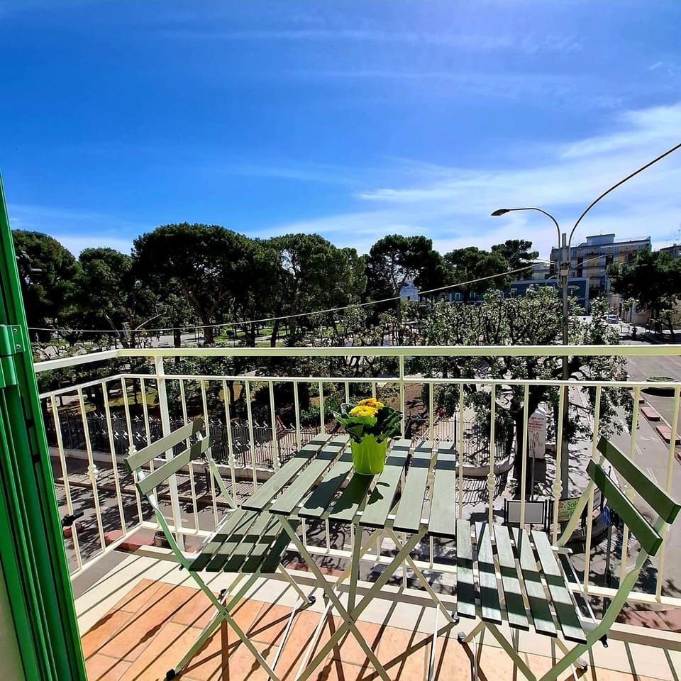 View (from property/room), Balcony/Terrace
