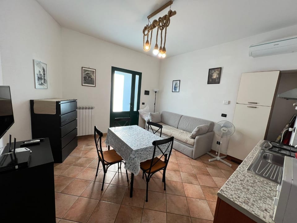 Appartamento piano terra retro Apartment in Varigotti