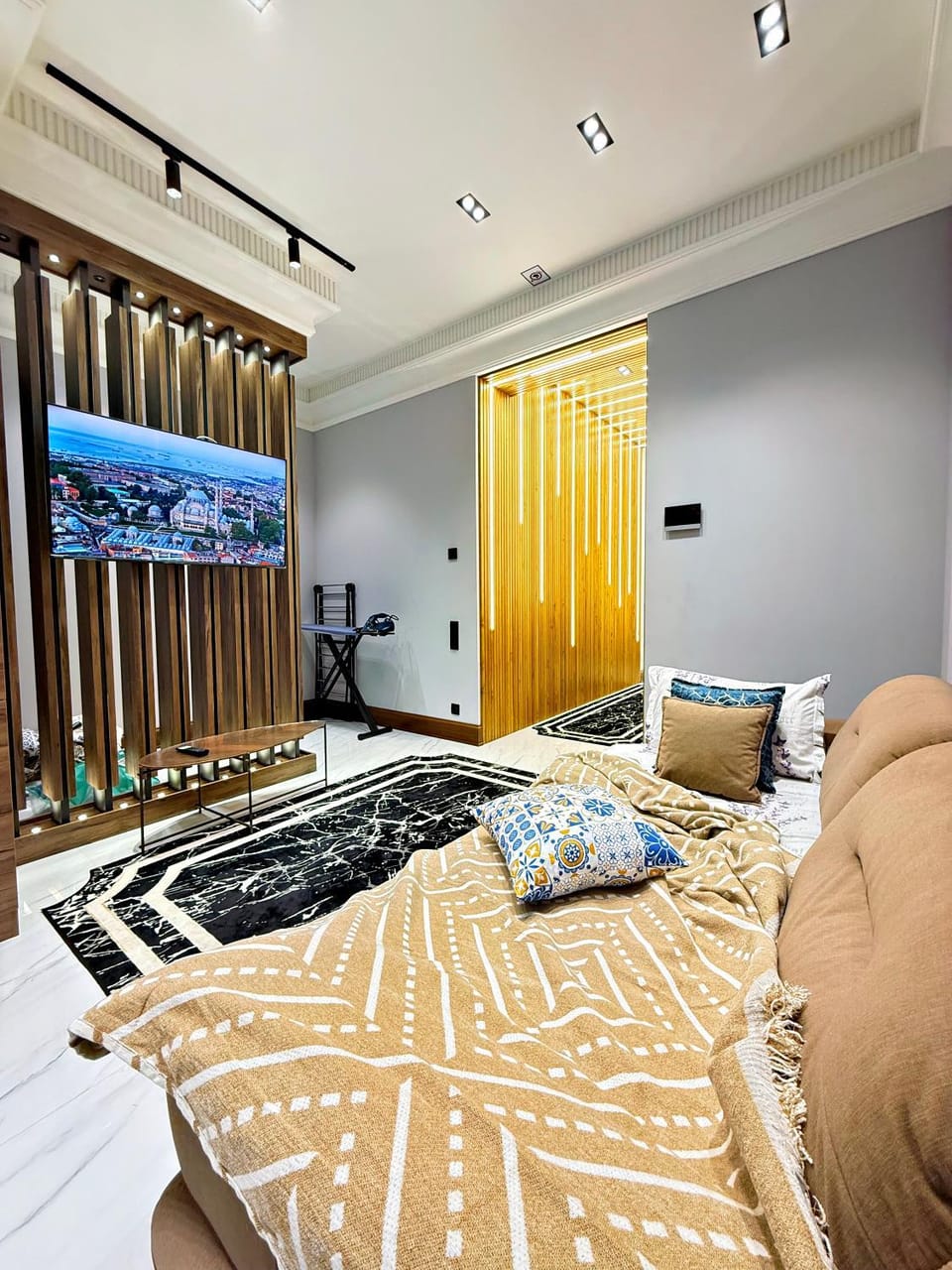 TV and multimedia, Living room, Seating area