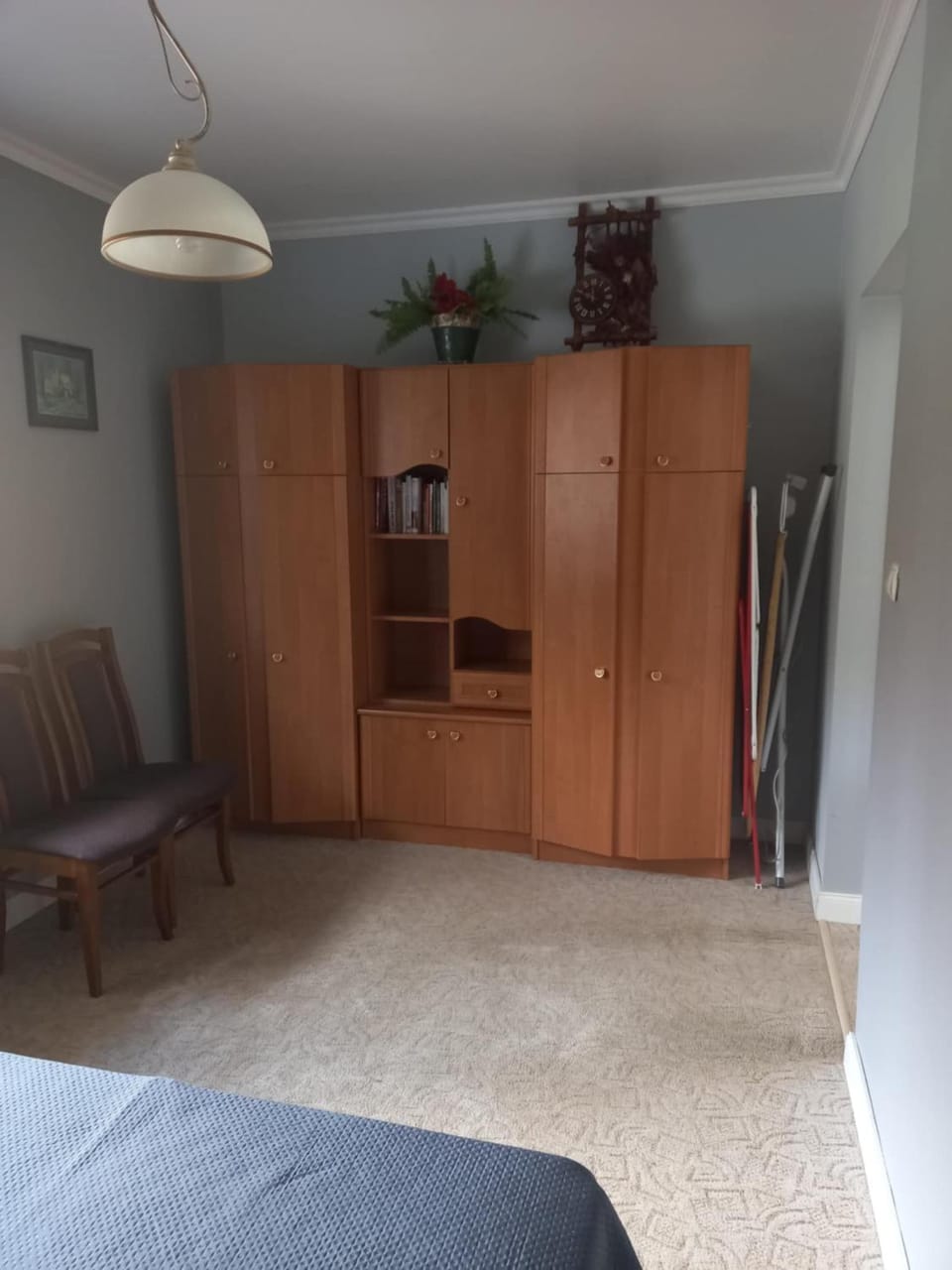 wardrobe