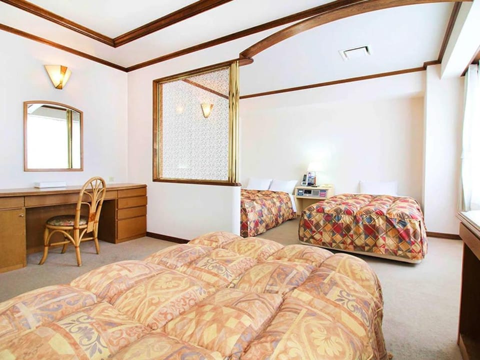 寝屋川トレンドホテル Hotel in Osaka Prefecture