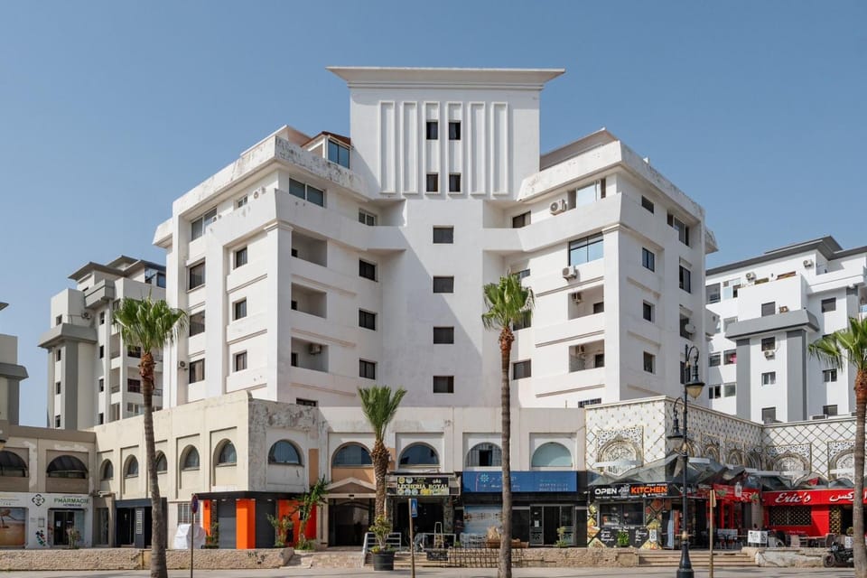 69 Style moderne vue mer 3 chambres 3 salle de bain Apartment in Tangier