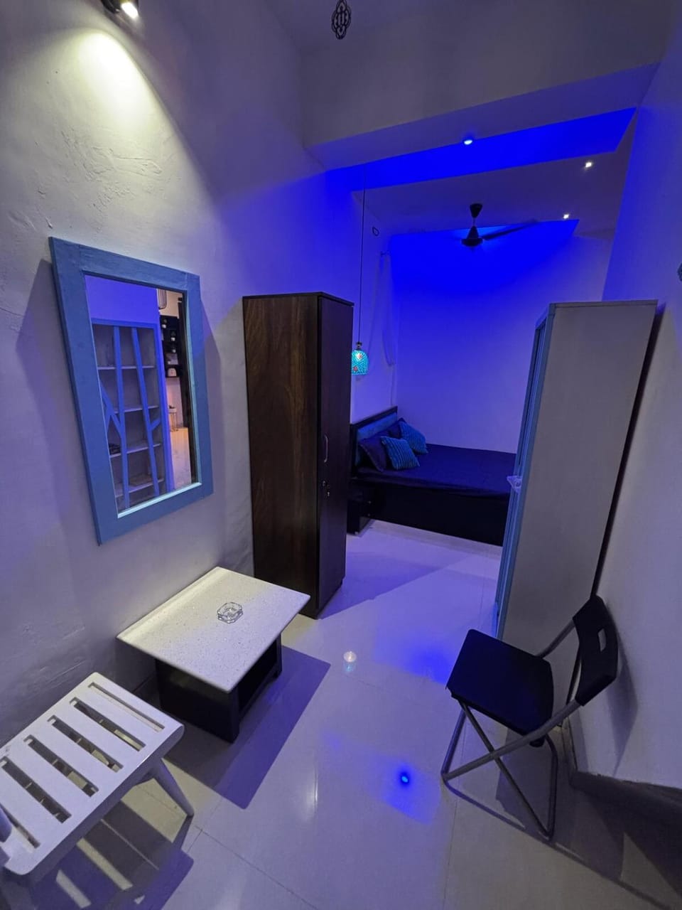 Ivy Splendour Blu Private Studio, Oshiwara, Mumbai Apartment in Mumbai