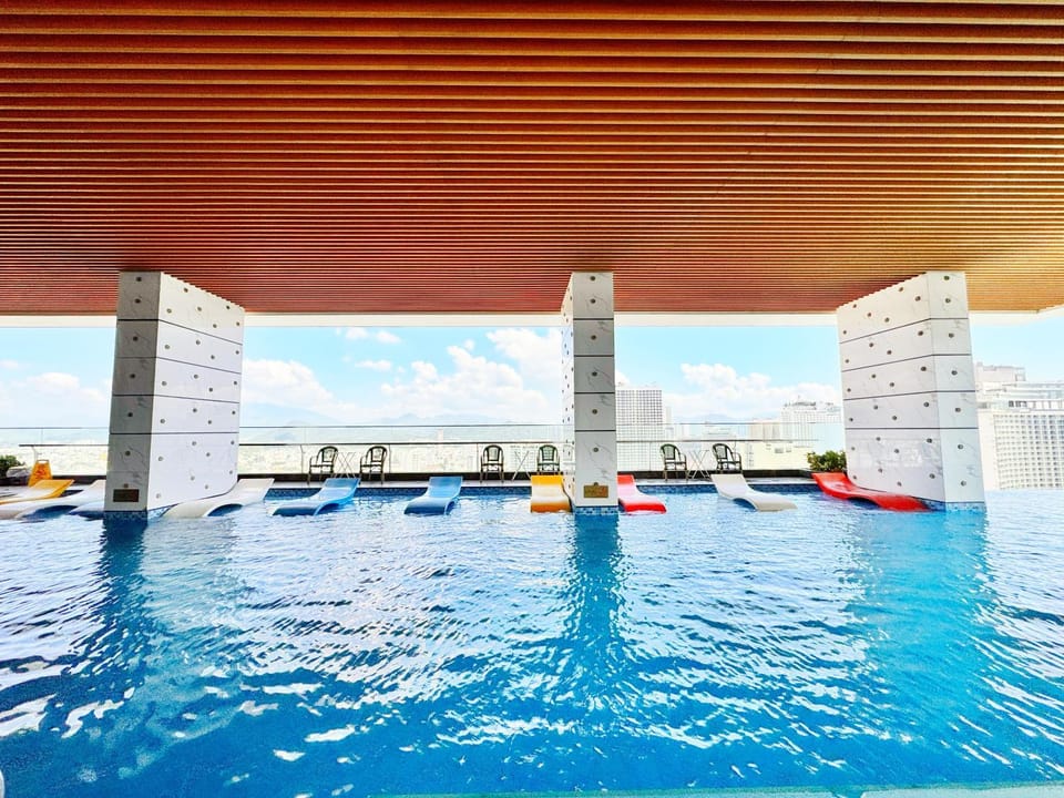 Pool view, Swimming pool