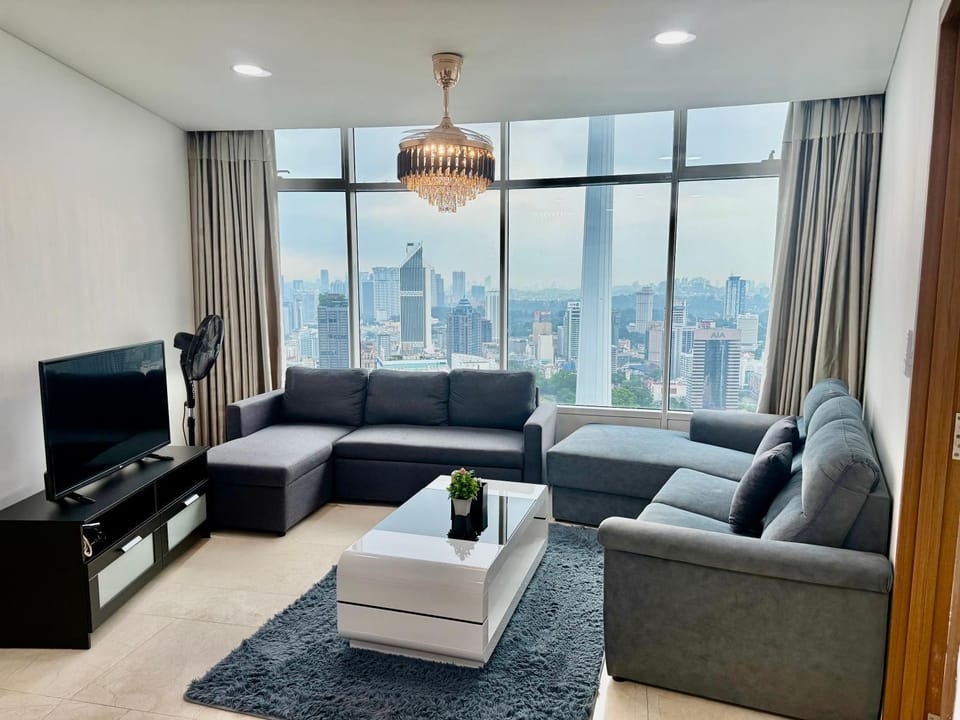 Communal lounge/ TV room, TV and multimedia, Living room, Seating area