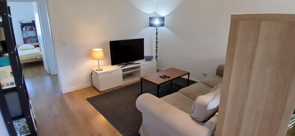 Joli appartement 2 chambres avec vue sur le Tage à Algés Apartment in Lisbon District