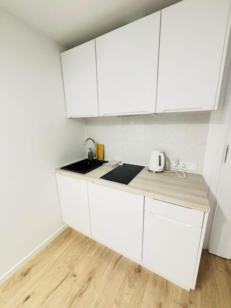 Kitchen or kitchenette, stove