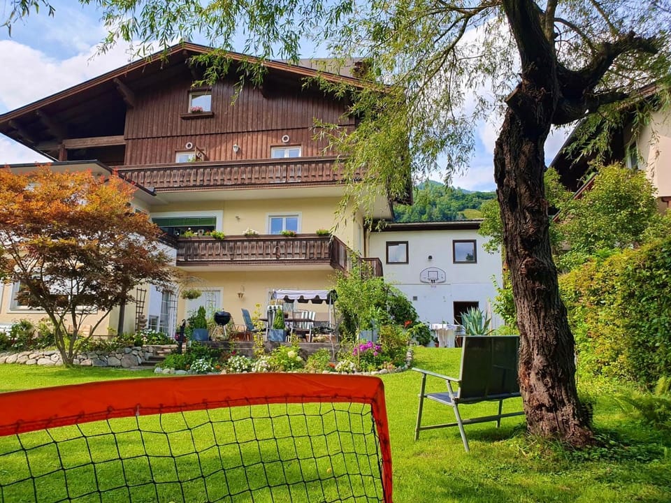 Garden, Garden view
