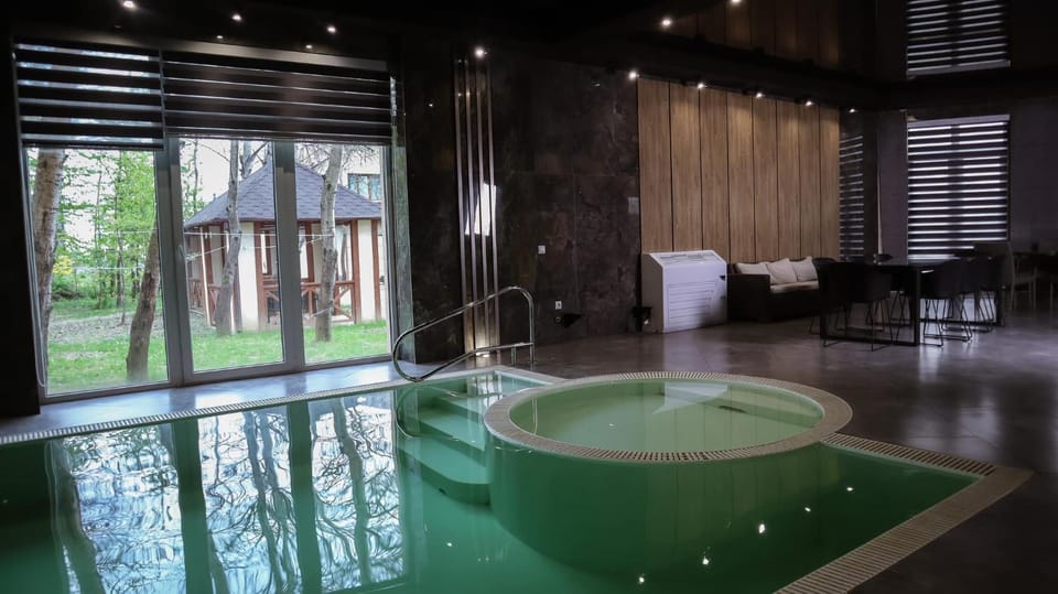 Pool view, Swimming pool
