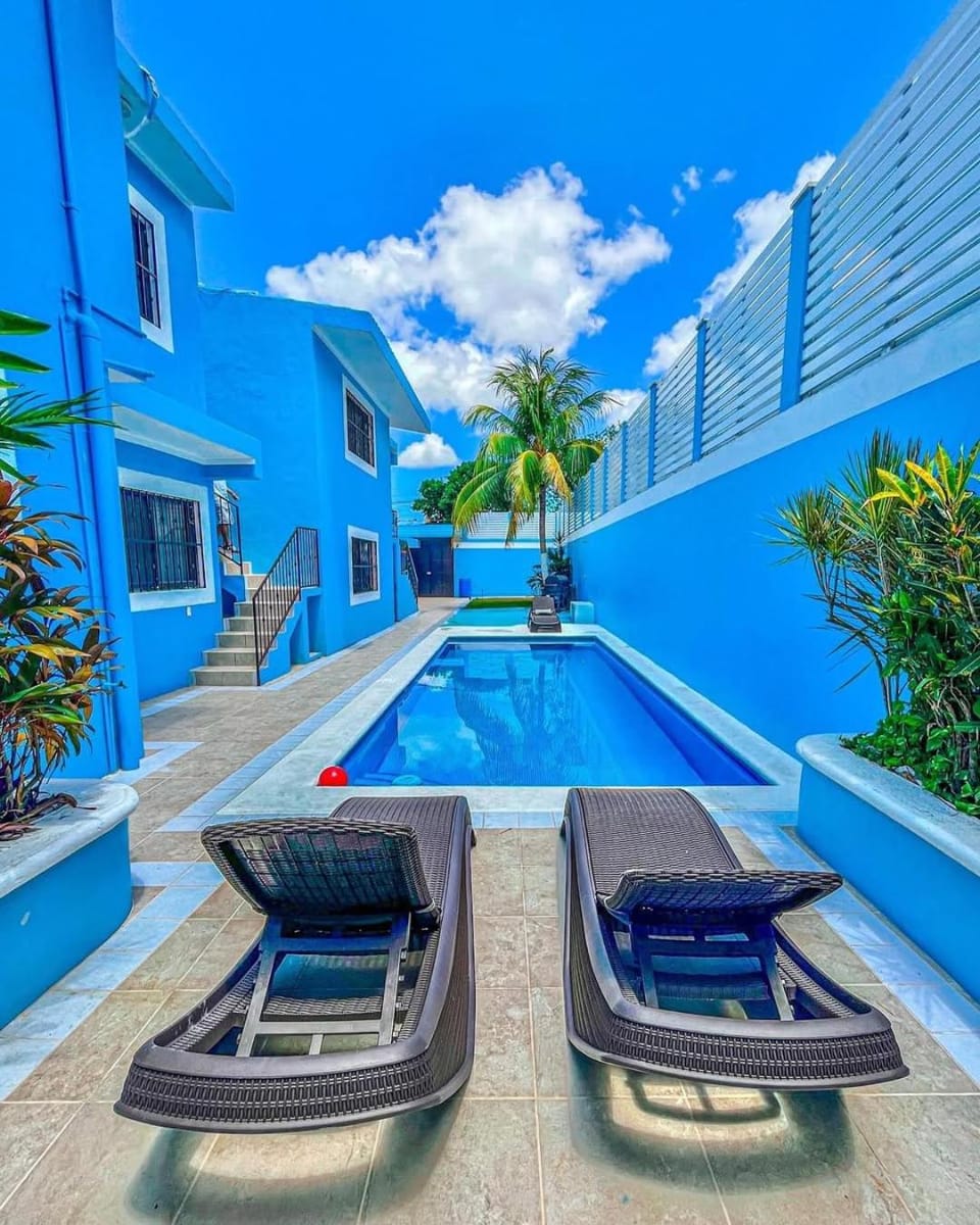 Pool view, Swimming pool, sunbed