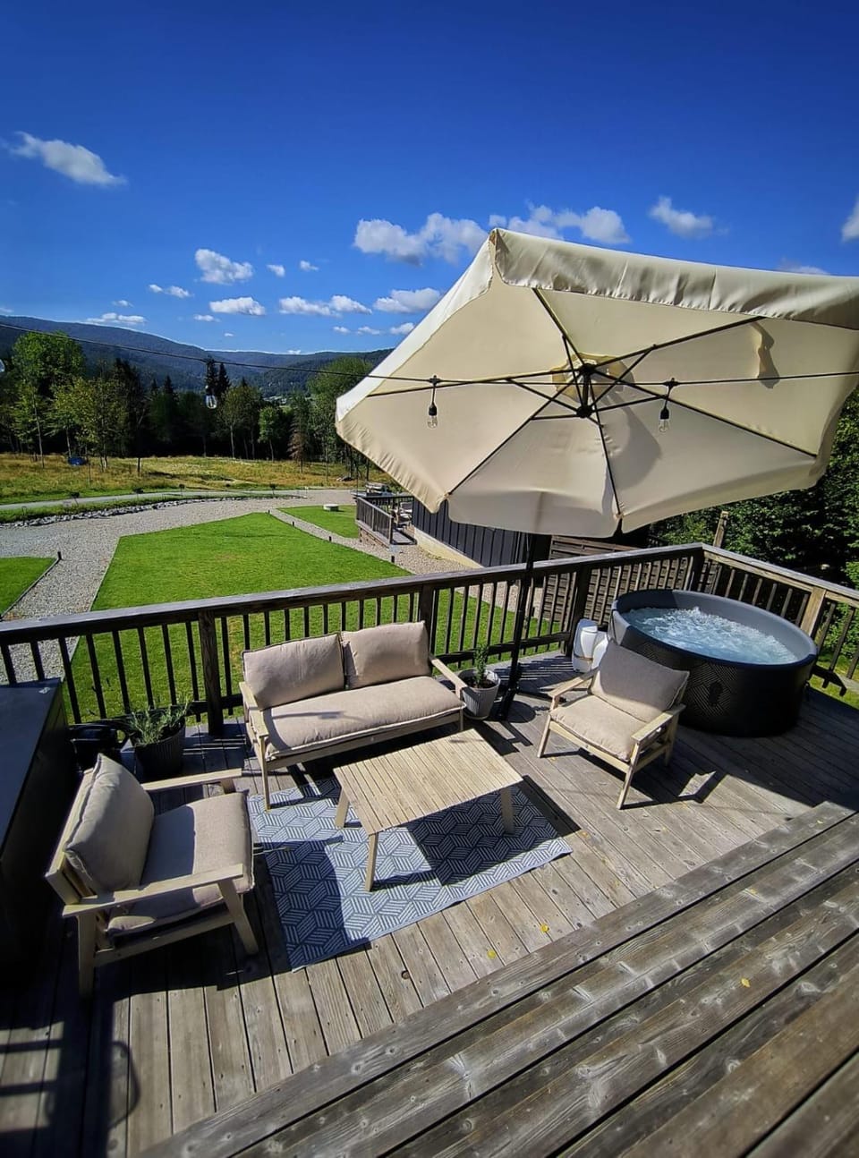 Patio, Spring, Day, Natural landscape, Summer, View (from property/room), Balcony/Terrace, Living room, Seating area, Mountain view, sunbed