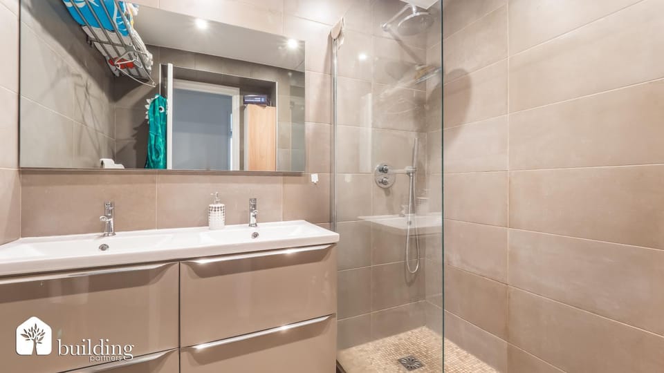 App à 5 minutes de la Tour Eiffel Apartment in Paris