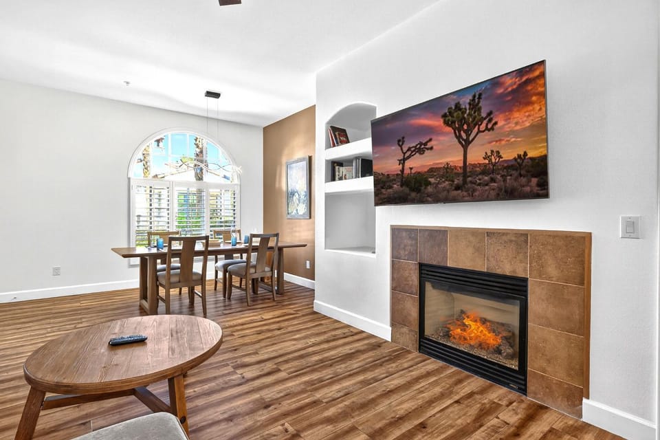 LV253 Downstairs 2BD 2BA Legacy Villas Delight Apartment in Indian Wells