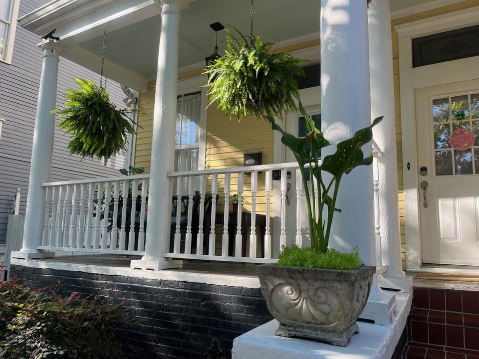 Facade/entrance, Garden
