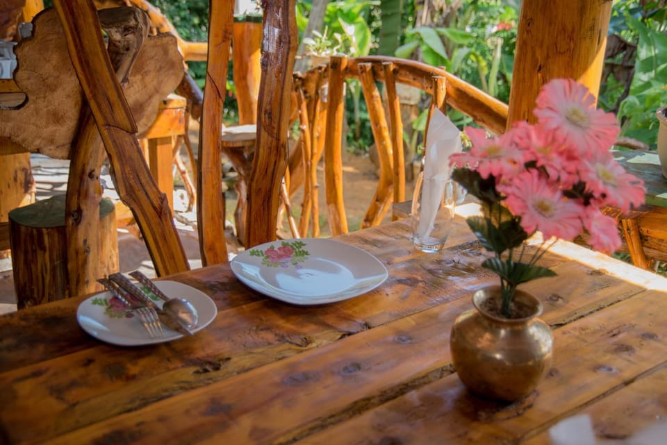 Dining area, Continental breakfast