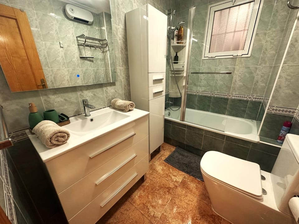 Bathroom, Bath