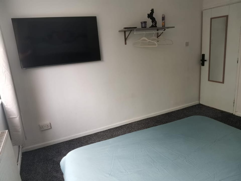 Brendon Rooms Luton Airport Bed and Breakfast in Luton