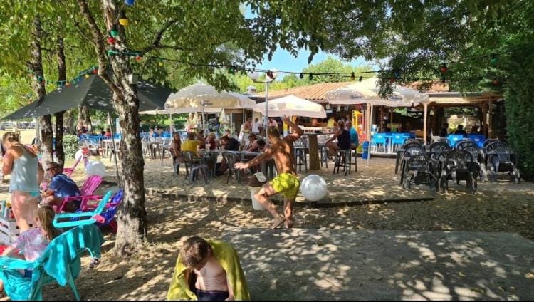 Camping Aubeterre Campground/ 
RV Resort in Nouvelle-Aquitaine
