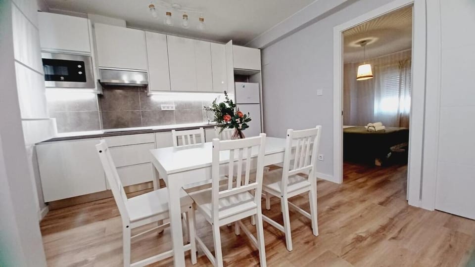 Quiet apartment near the Pilar Apartment in Zaragoza