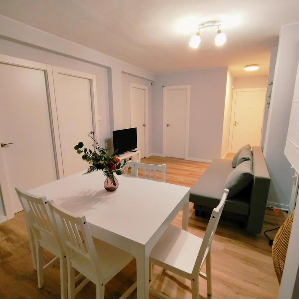 Quiet apartment near the Pilar Apartment in Zaragoza