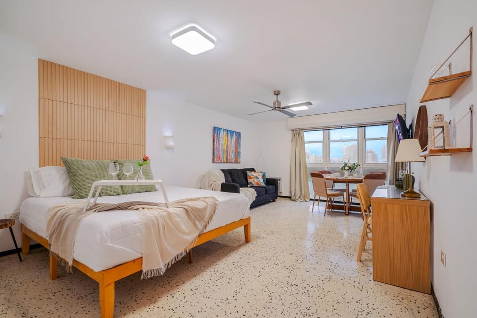 Bed, Living room, Bedroom