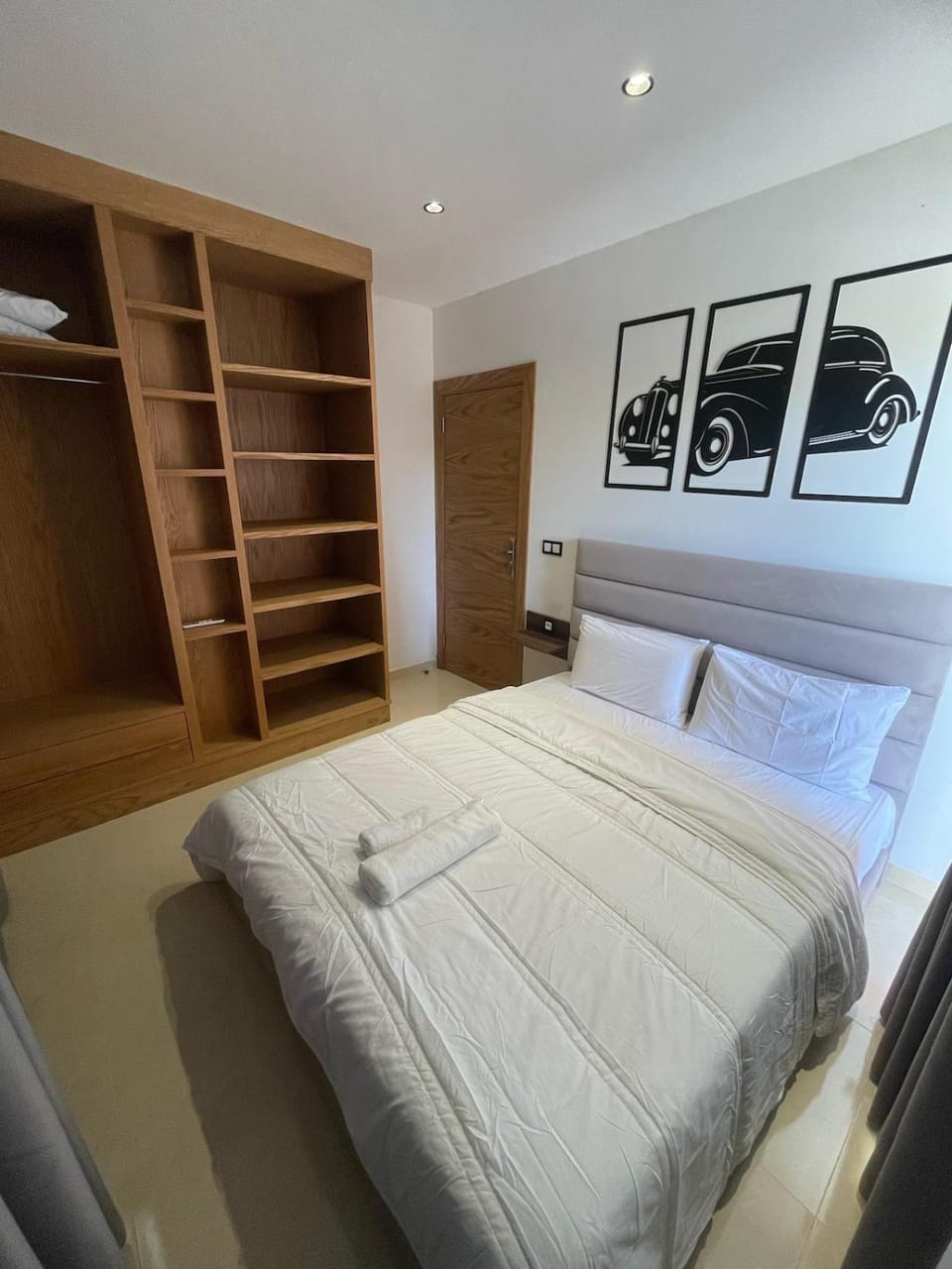 Photo of the whole room, wardrobe