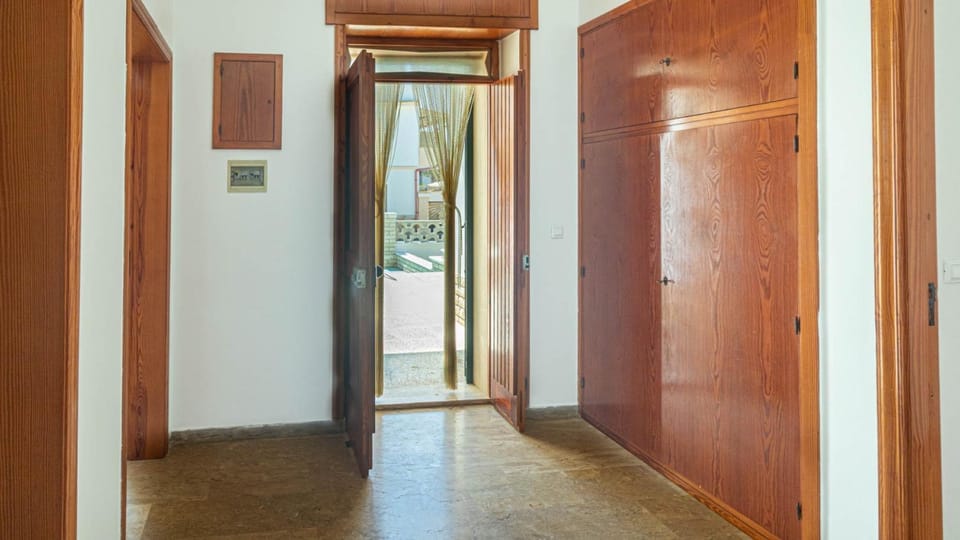 Facade/entrance, Seating area