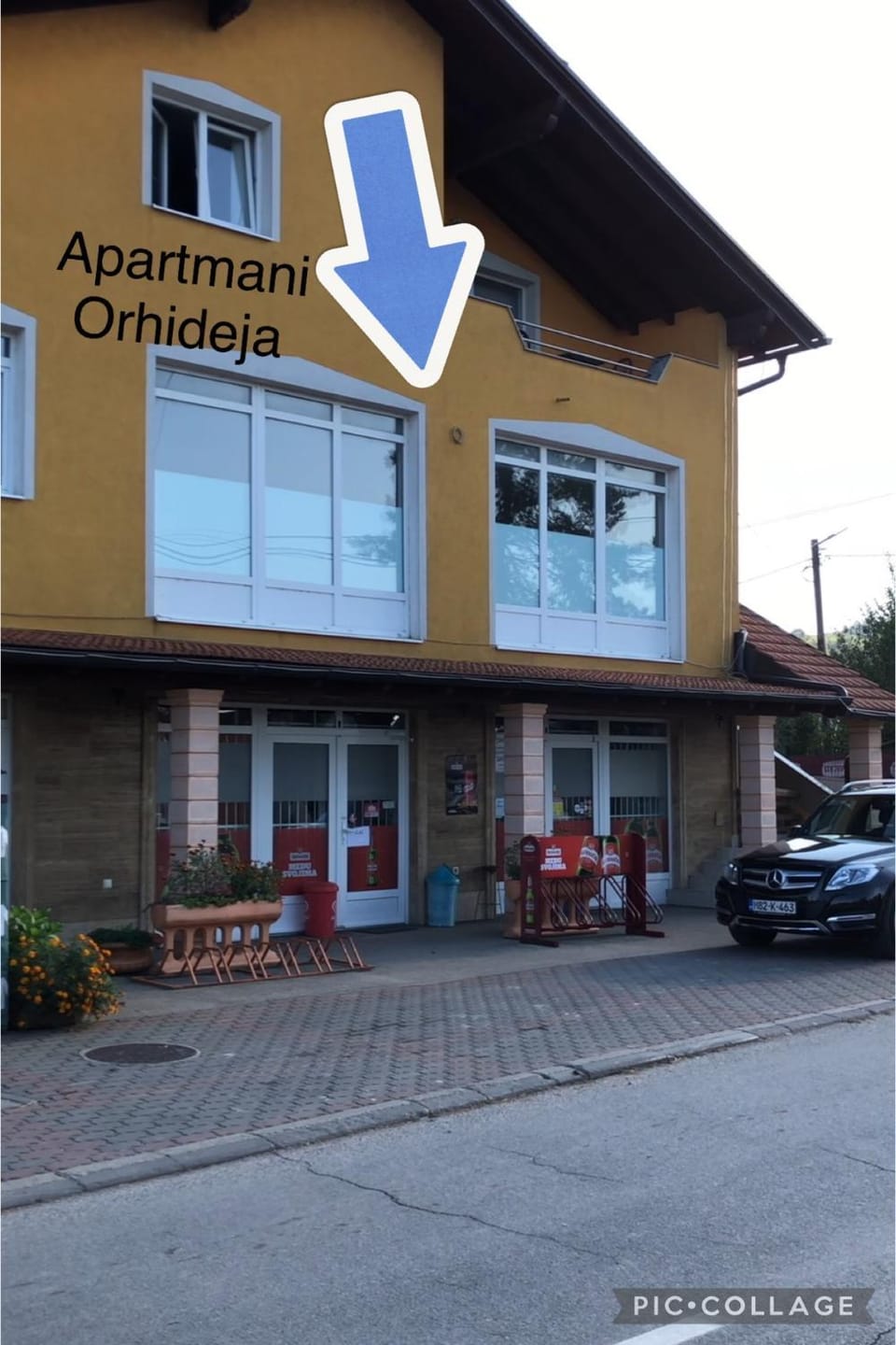 Property building, Day, Street view