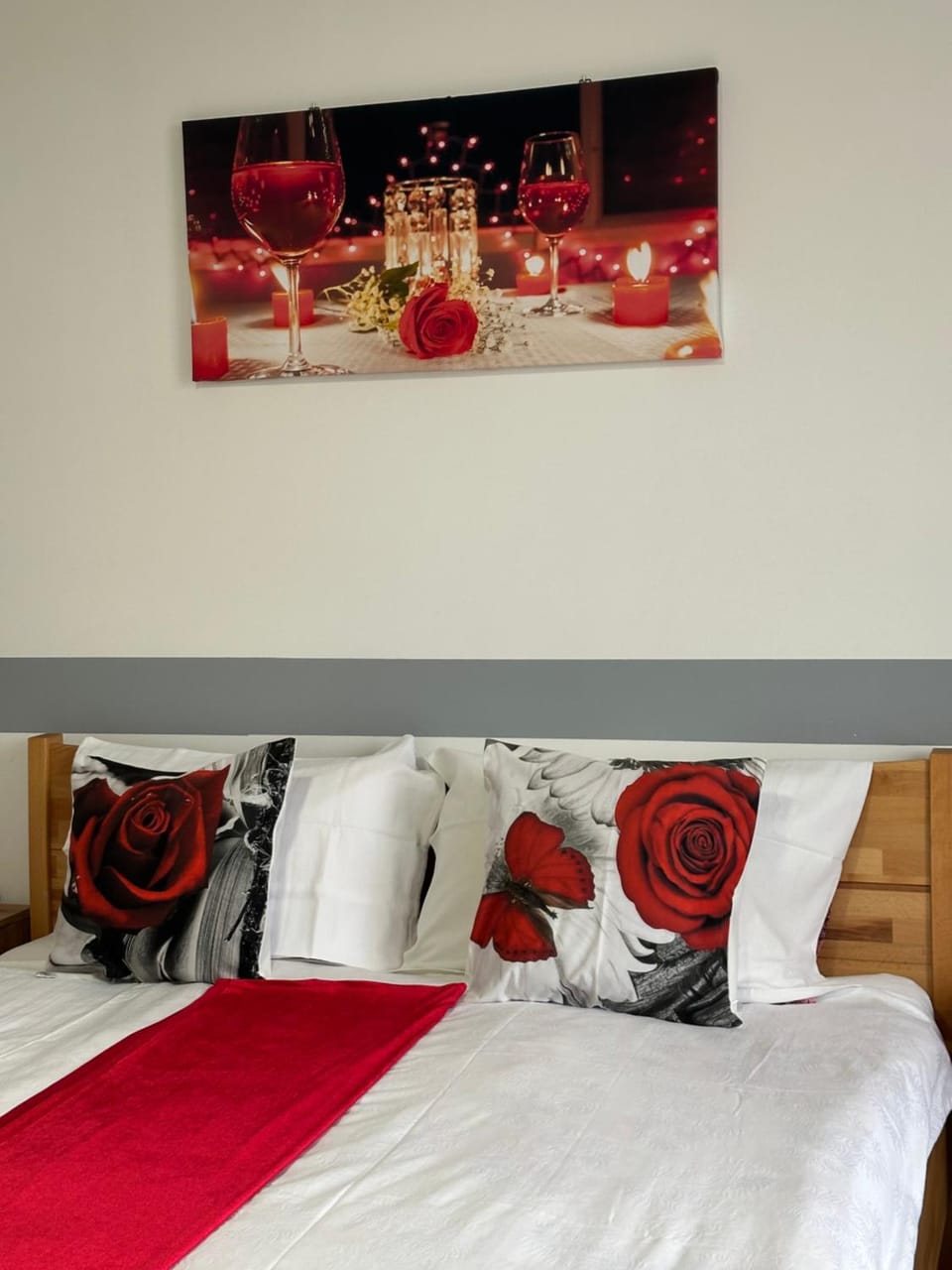 Bed, Decorative detail, Bedroom