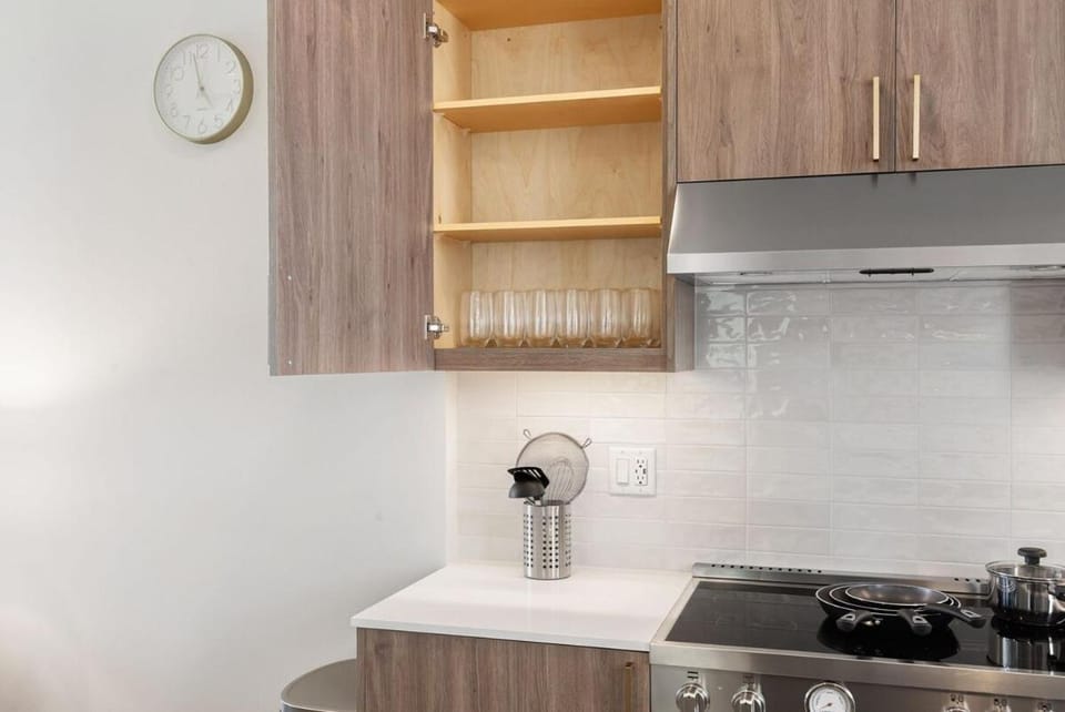 Squire - Prime Location with View & Parking House in Capitol Hill