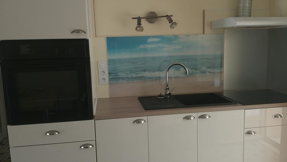Kitchen or kitchenette, stove