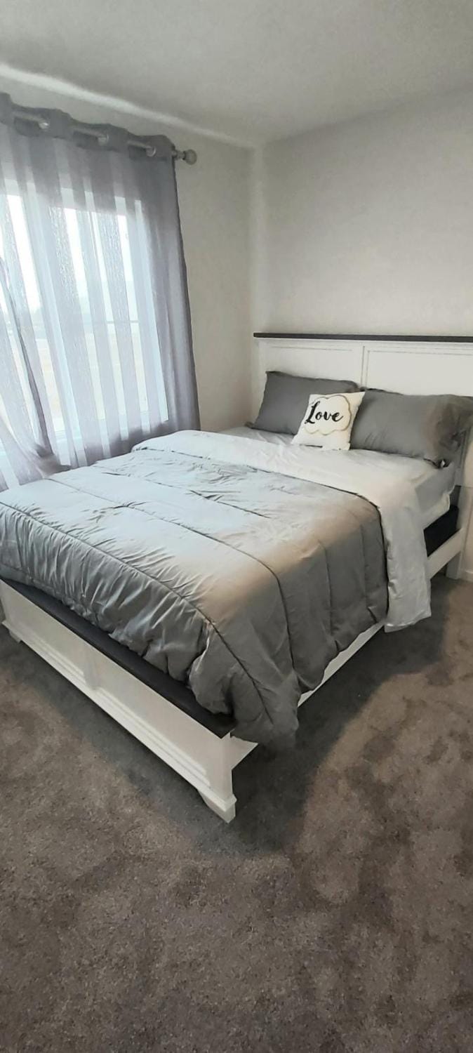 Bedroom with private bathroom in Southwest Vacation rental in Edmonton