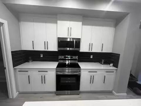 Brand New Bedroom in Keswick B Vacation rental in Edmonton
