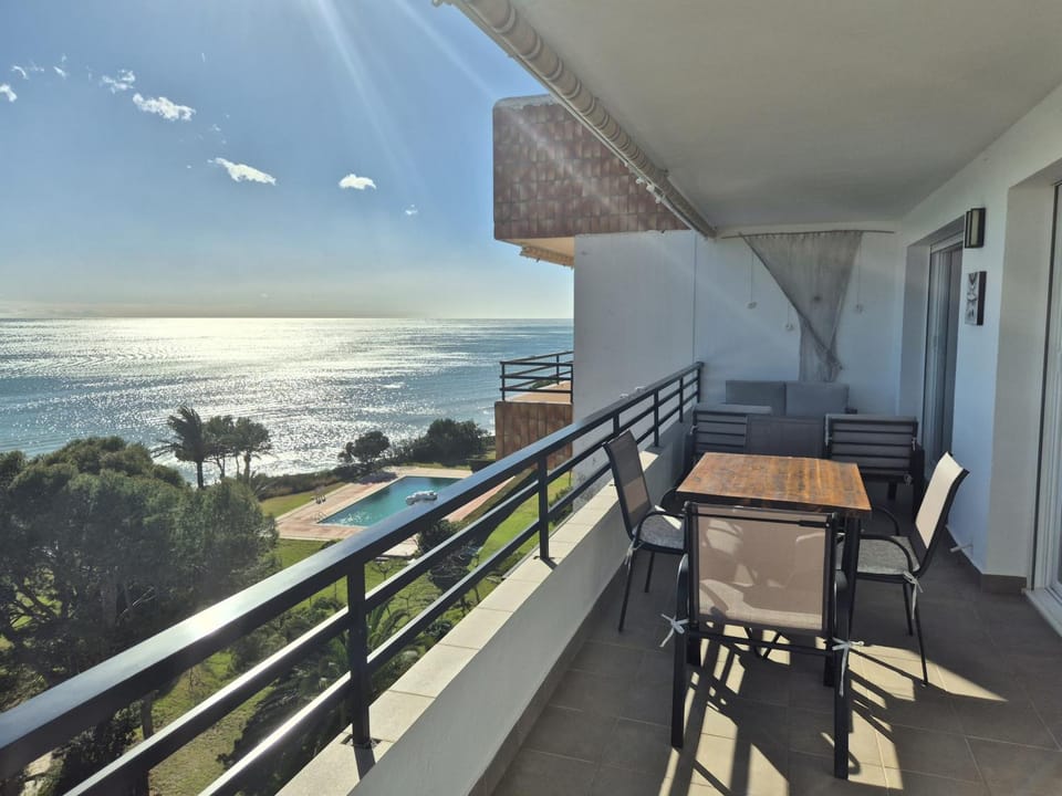 View (from property/room), Balcony/Terrace, Sea view