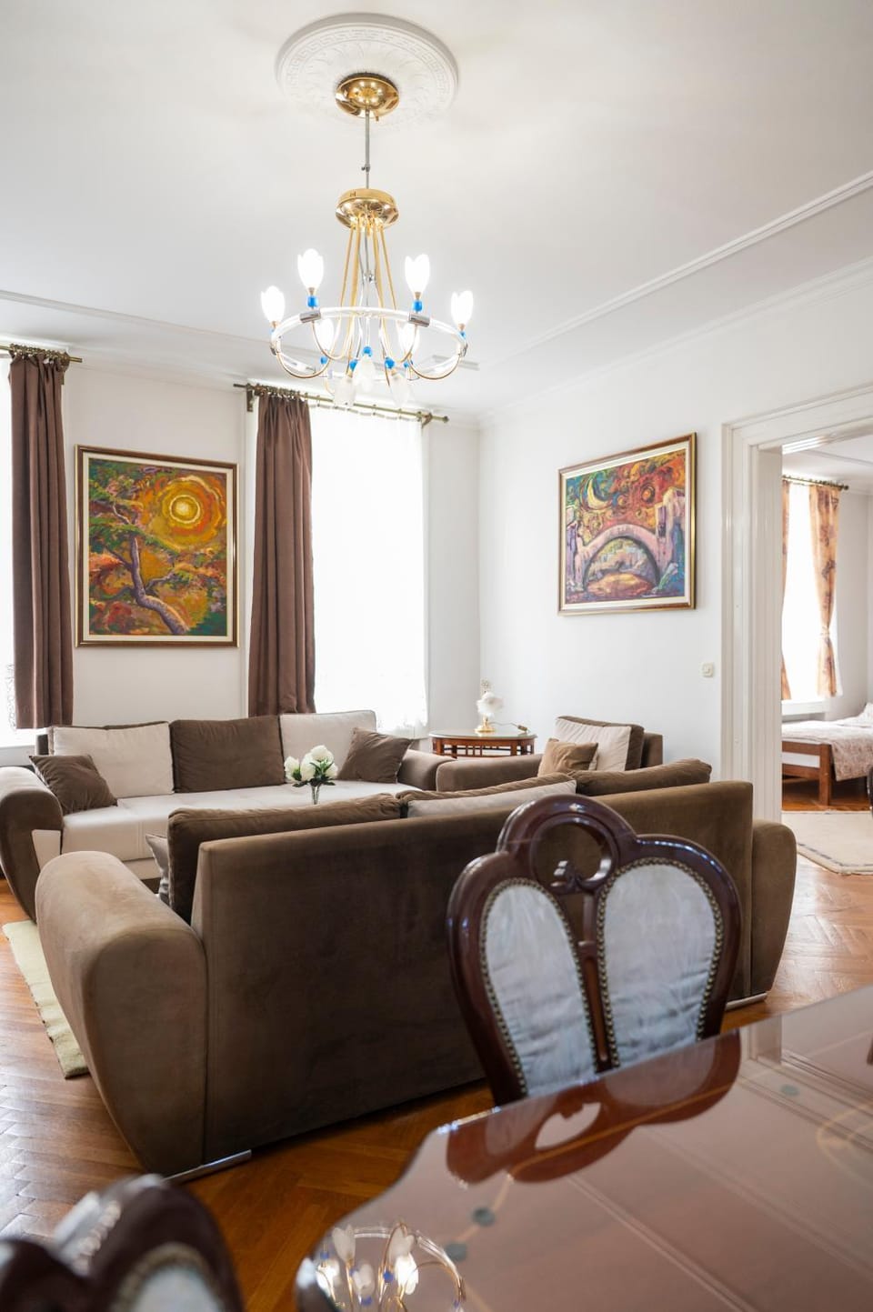 Living room, Seating area