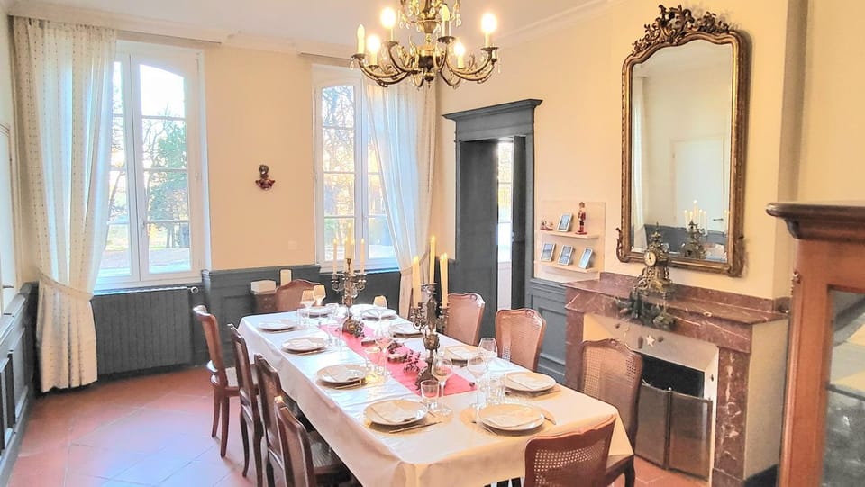 Dining area, Dinner