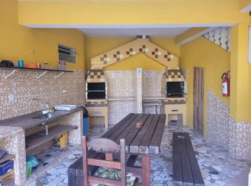 BBQ facilities, Dining area