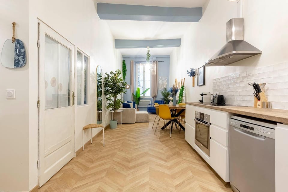 Portable AC Boho Chic Apartment in Old Town Apartment in Nice