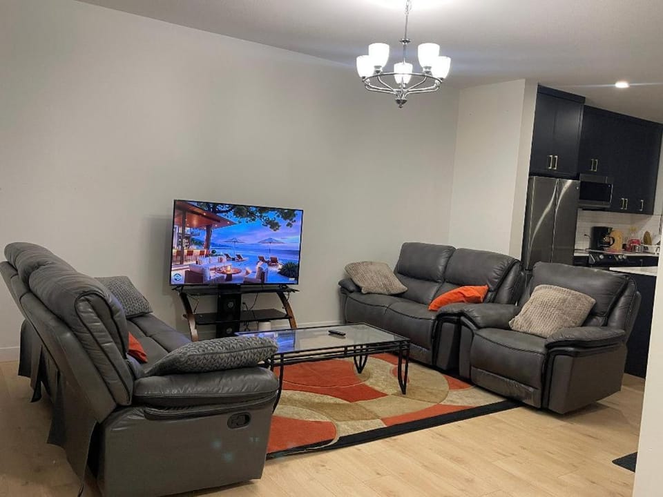 Bedroom in Upland A Vacation rental in Edmonton