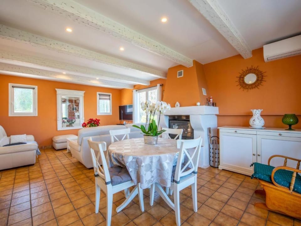 Villa avec piscine 2 chambres 4 couchages House in Cavalaire-sur-Mer