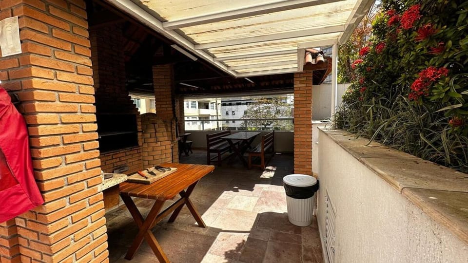 Apartamento Frente a Praia de Pitangueiras garagem piscina e sauna Apartment in State of São Paulo