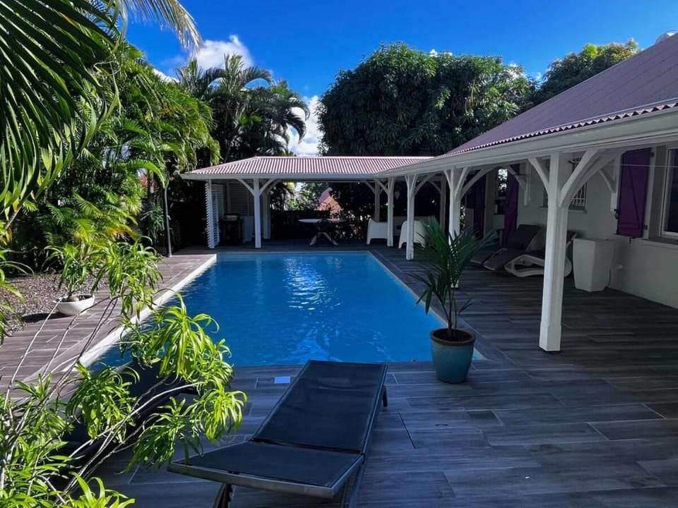 Garden, Swimming pool