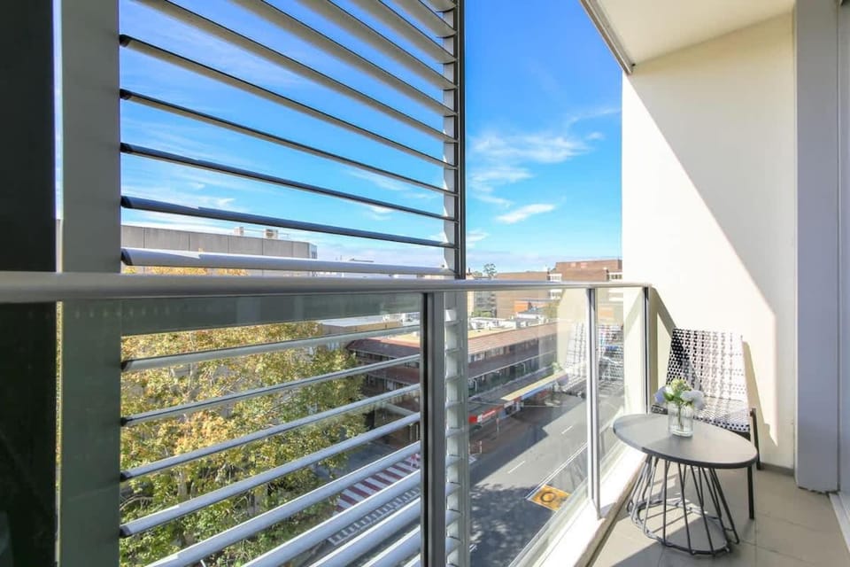 lovely ap in heart of chatswood48 Apartment in Sydney