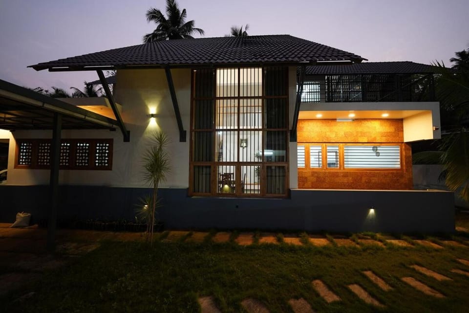 Verdant Courtyard, 3BHK, Near IIM, NITC Villa in Kerala
