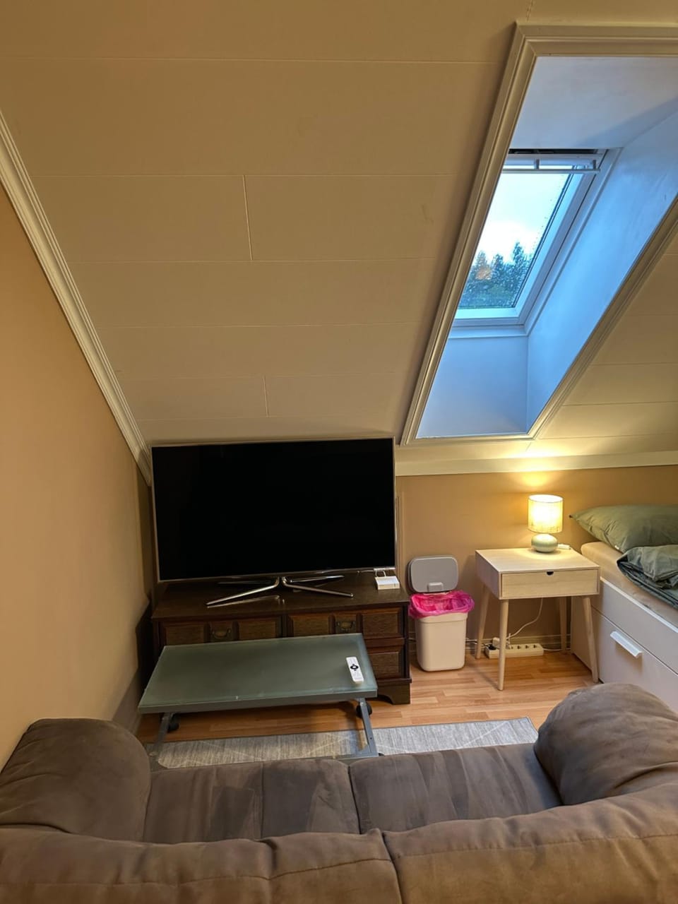 TV and multimedia, Seating area, Evening entertainment