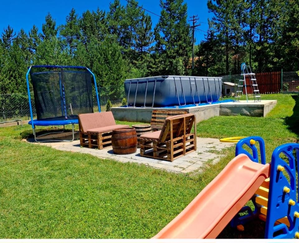 Vikendica i apartman HS House in Serbia