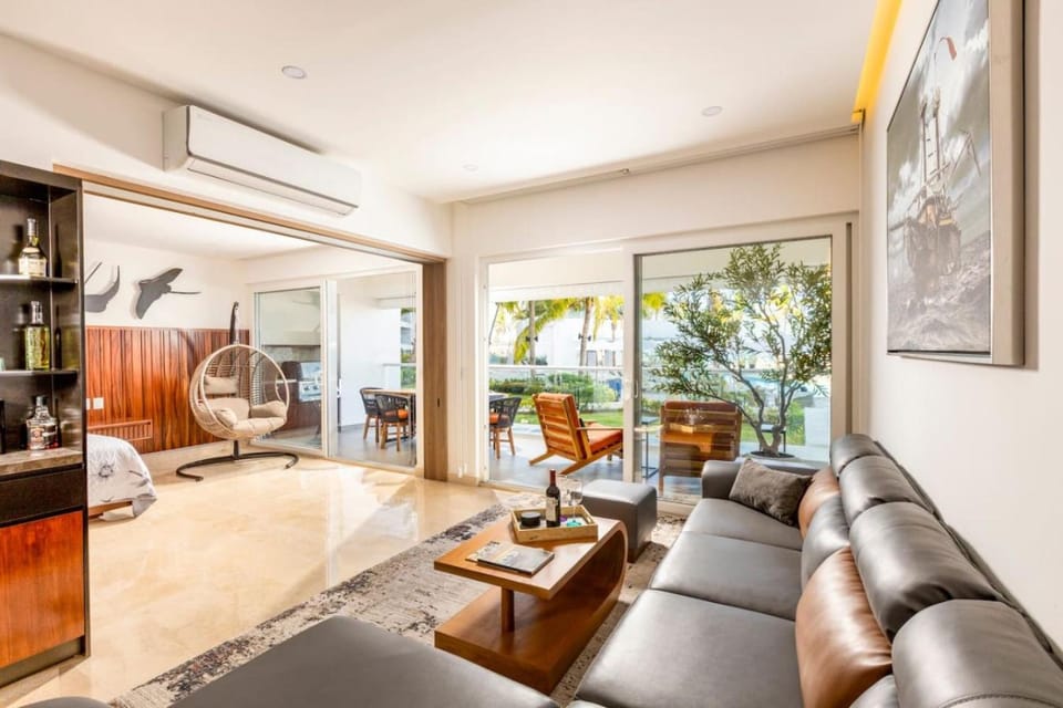 Wake Up to Waves – Beachfront 2BR Suite with Spectacular Views Apartment in Puerto Vallarta
