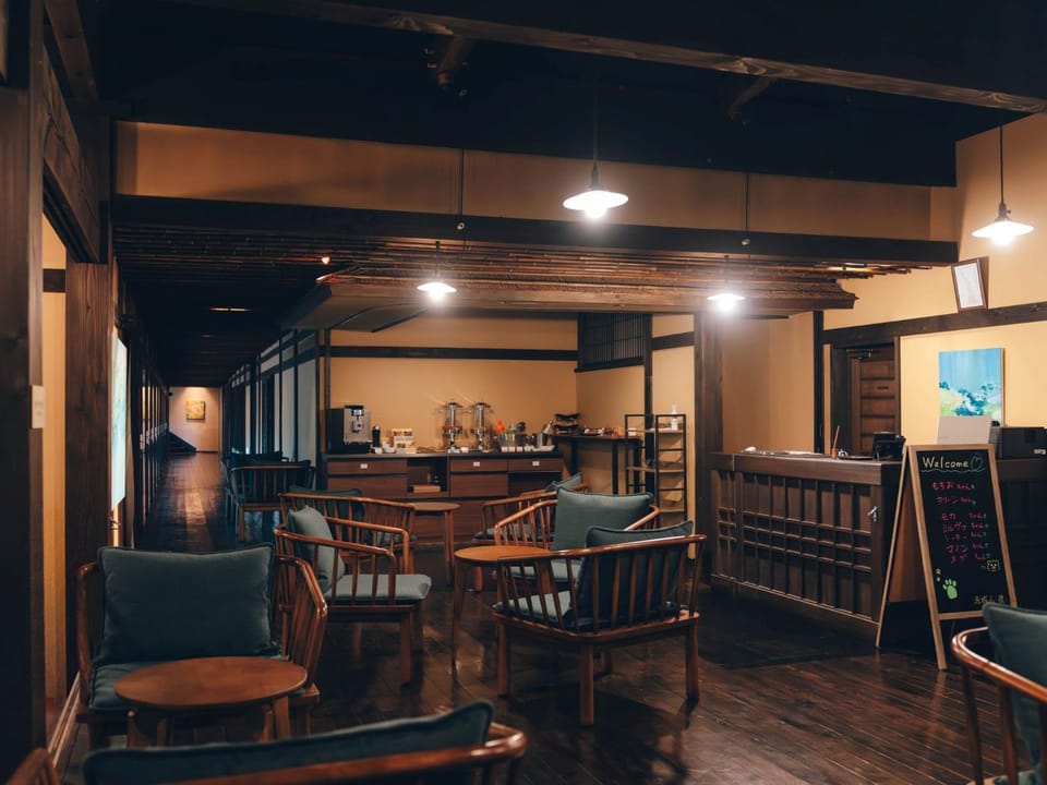 Communal lounge/ TV room, Lobby or reception, Lounge or bar